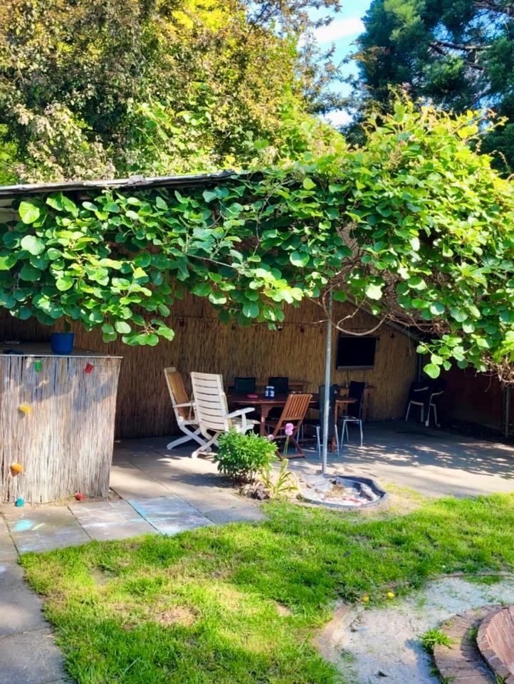 Wohn- und Geschäftshaus mit großem Traumgarten -Toplage Bonn