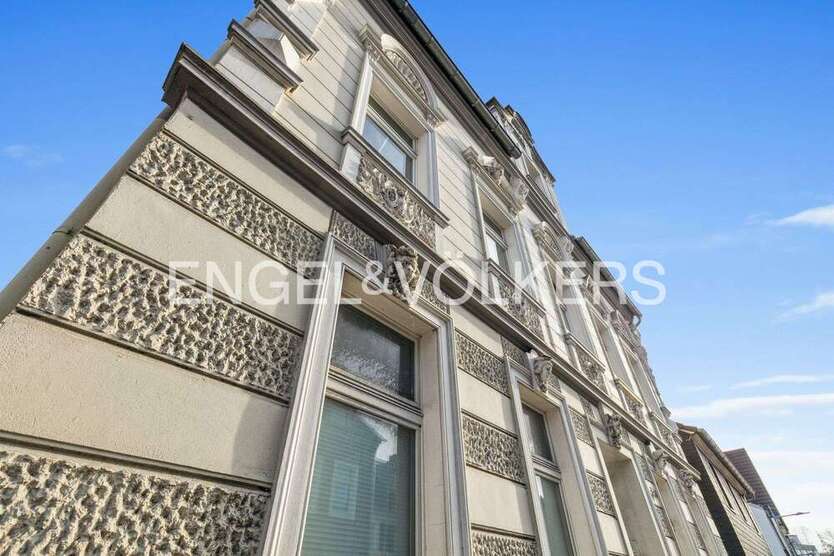 Haus zum Kaufen in Bergisch Gladbach 349.000 € 208 m²