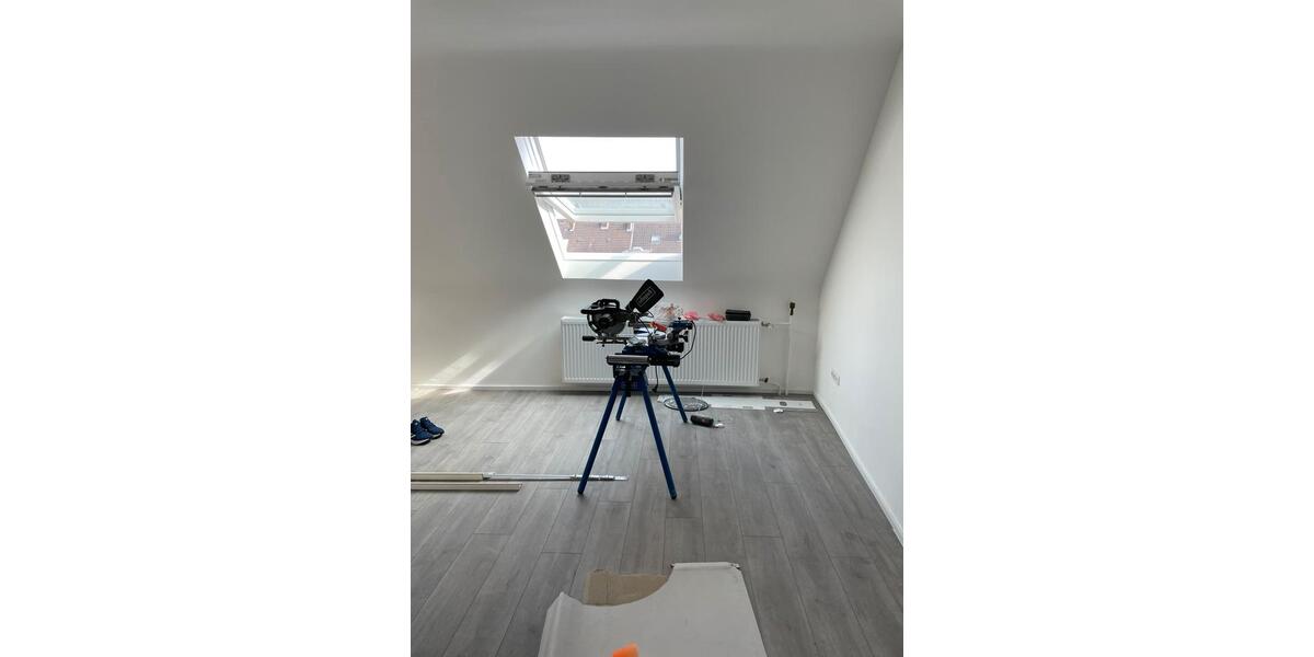 Dachgeschoßwohnung Bergisch Gladbach Paffrath - 2 Zimmer, 55 m&sup2;, 980&euro; | Angebot:25832684