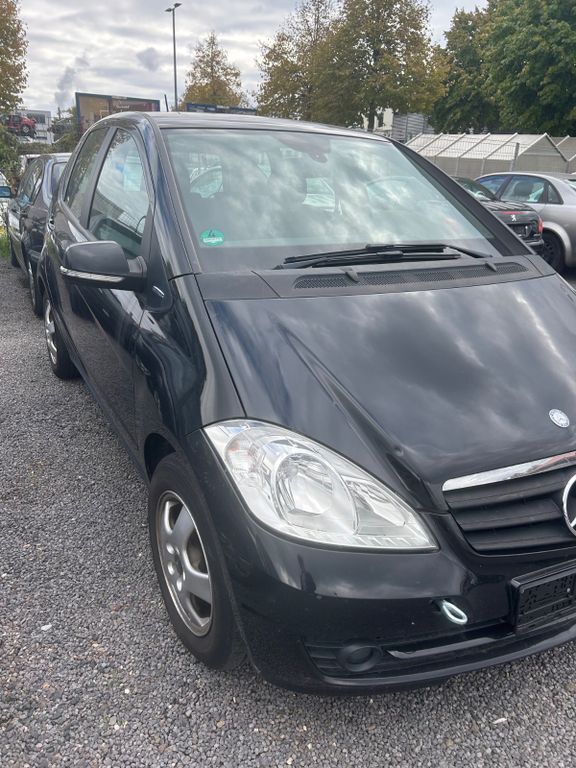 Mercedes-Benz A 160 210.000 km 1.200 € Bad Breisig 53498