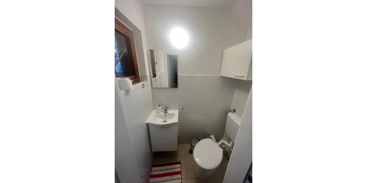 Mehrfamilienhaus, Wohnhaus Niederkassel - 8 Zimmer, 160 m&sup2;, 2.960&euro; | Angebot:23278970