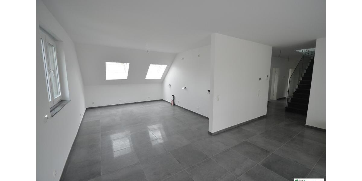 Maisonettenwohnung Siegburg - 5 Zimmer, 158 m&sup2;, 1.500&euro; | Angebot:24399156
