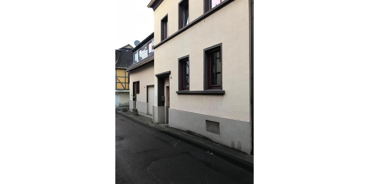 Reihenhaus Remagen - 7 Zimmer, 187 m&sup2;, 360.000&euro; | Angebot:27133835