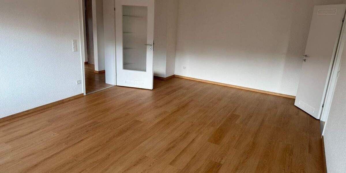 Etagenwohnung Brühl Pingsdorf - 3 Zimmer, 84 m&sup2;, 1.000&euro; | Angebot:25726743