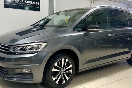 VW Touran 116.550 km 21.590 &euro; Köln 51067