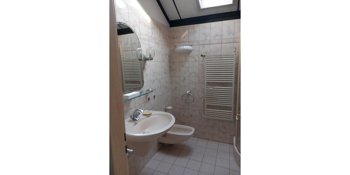 Reihenhaus Bonn Tannenbusch - 3 Zimmer, 110 m&sup2;, 395.000&euro; | Angebot:27194382