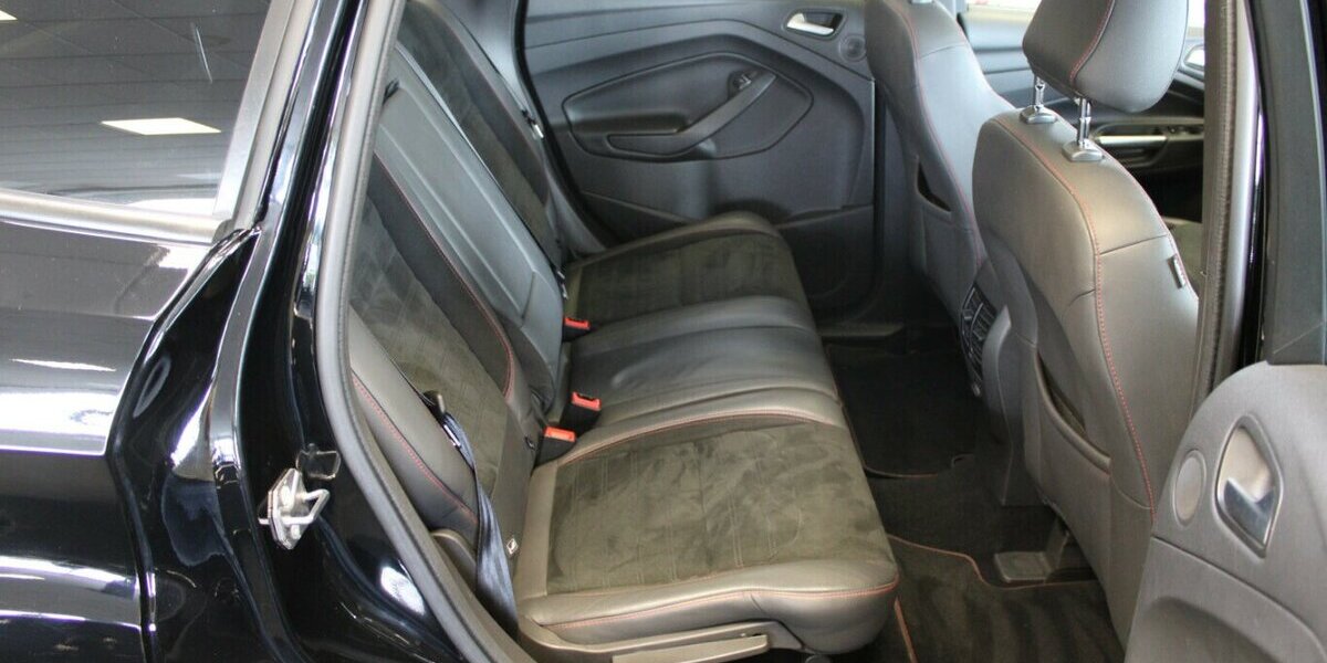 Ford Kuga 1.5 EcoBoost 2x4 ST-Line 104.377 km 12.980 &euro; Euskirchen 53881