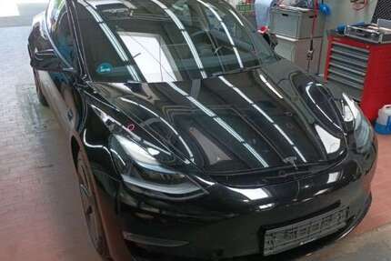 Tesla Model 3 42.395 km 29.800 € Hennef 53773
