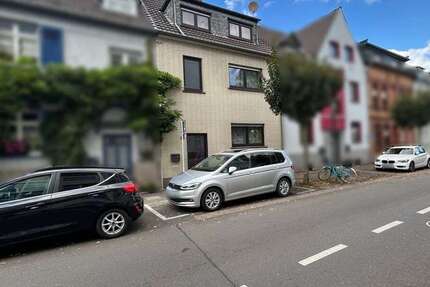 Haus Siegburg - 7 Zimmer, 120 m&sup2;, 310.000&euro; | Angebot:27656828