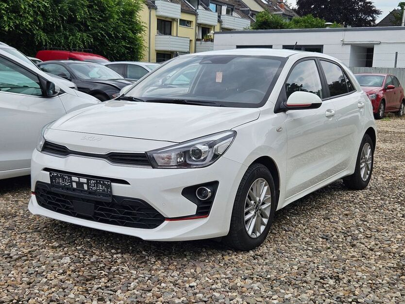 Kia Rio 27.882 km 14.800 € Bonn 53179