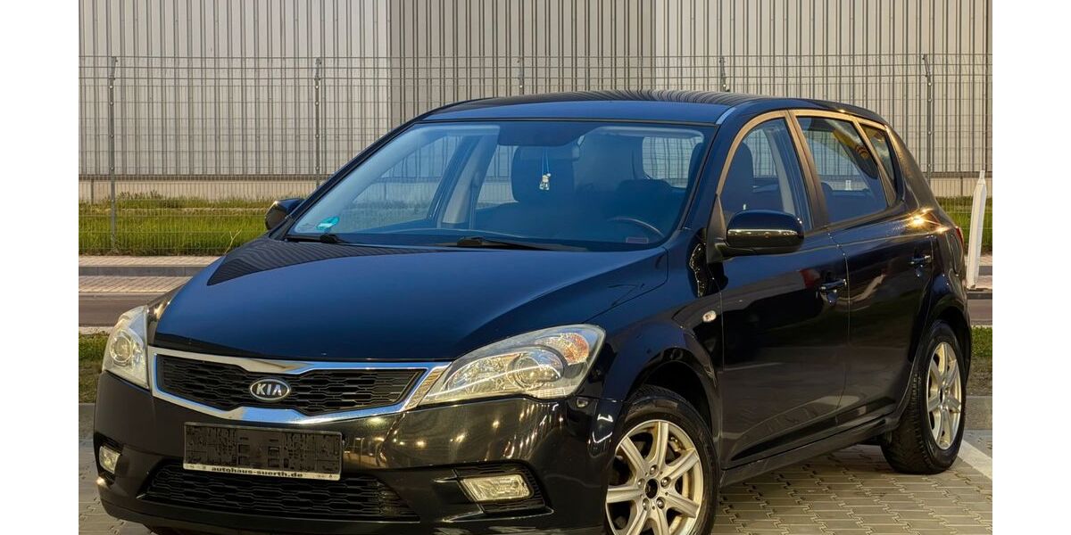 Kia ceed / Ceed 189.000 km 2.650 &euro; Euskirchen 53881