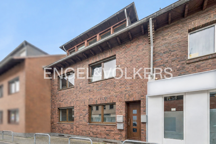 Haus Hürth - 8 Zimmer, 155 m&sup2;, 395.000&euro; | Angebot:26756962