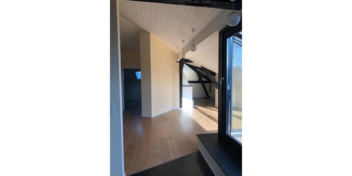 Dachgeschoßwohnung Bonn - 2 Zimmer, 77 m&sup2;, 399.000&euro; | Angebot:24629188