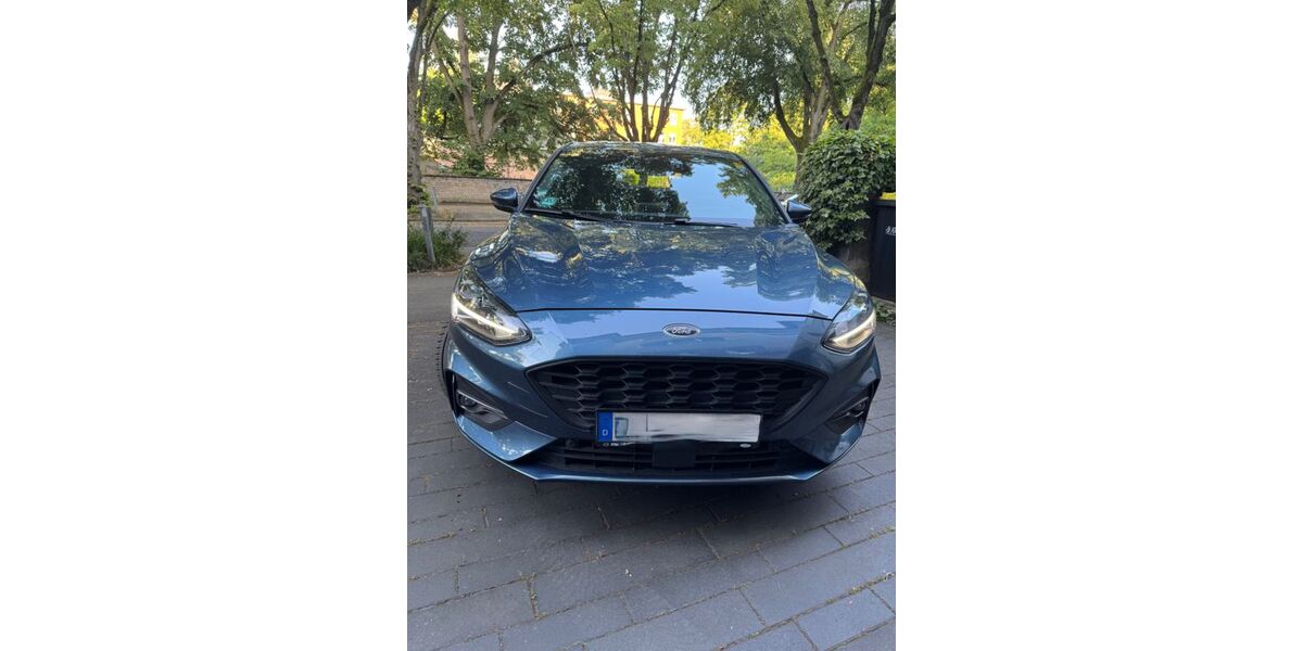 Ford Focus 37.500 km 20.000 &euro; Köln 50931