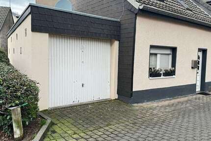 Haus Frechen - 3 Zimmer, 75 m&sup2;, 1.150&euro; | Angebot:24758900