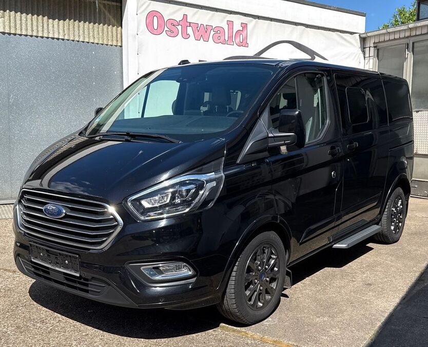 Ford Tourneo Custom 239.000 km 22.900 € Köln 51065