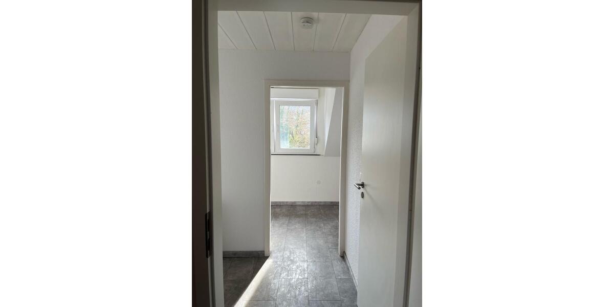 Dachgeschoßwohnung Bad Neuenahr-Ahrweiler Ahrweiler - 2 Zimmer, 52 m&sup2;, 430&euro; | Angebot:25893797