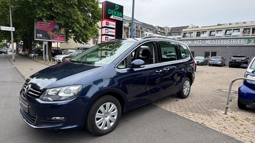 VW Sharan 255.980 km 8.990 € Köln 50969