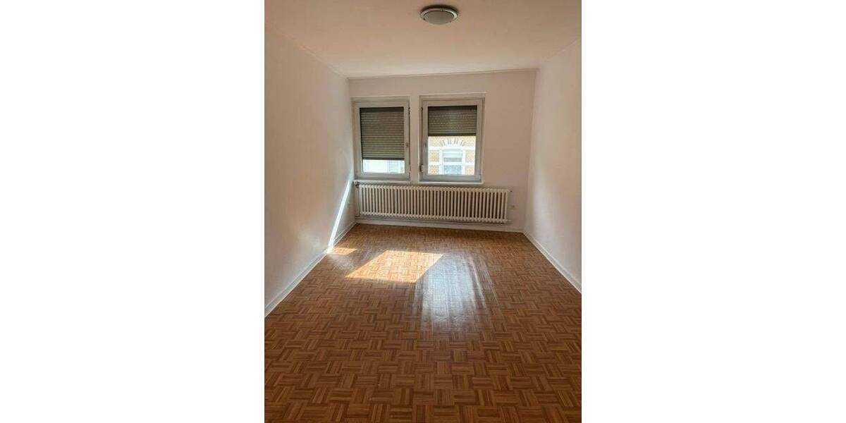 Etagenwohnung Bonn Kessenich - 3 Zimmer, 90 m&sup2;, 875&euro; | Angebot:26904405
