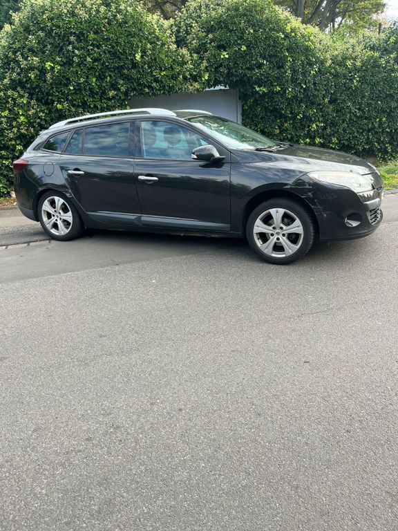 Renault Megane 189.000 km 2.400 € Köln 50739