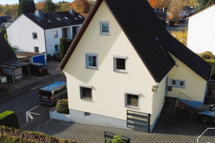 Haus zum Kaufen in Siegburg 495.000 € 134 m² 8 zimmer