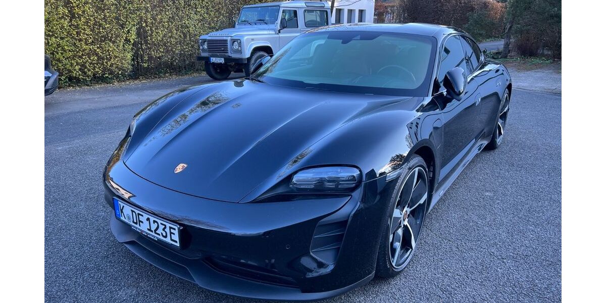 Porsche Taycan 115.900 km 51.900 &euro; Köln 50935