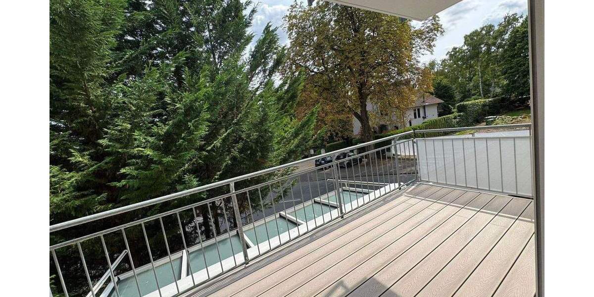 Petersbergblick: Elegante 3-Zimmer-Whg. mit Balkon, 2 Bädern in bester Höhenlage Bonn-Schweinheim 3 zimmer