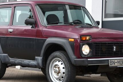 Lada Niva 22.775 km 3.890 &euro; Bonn- Geislar 53225