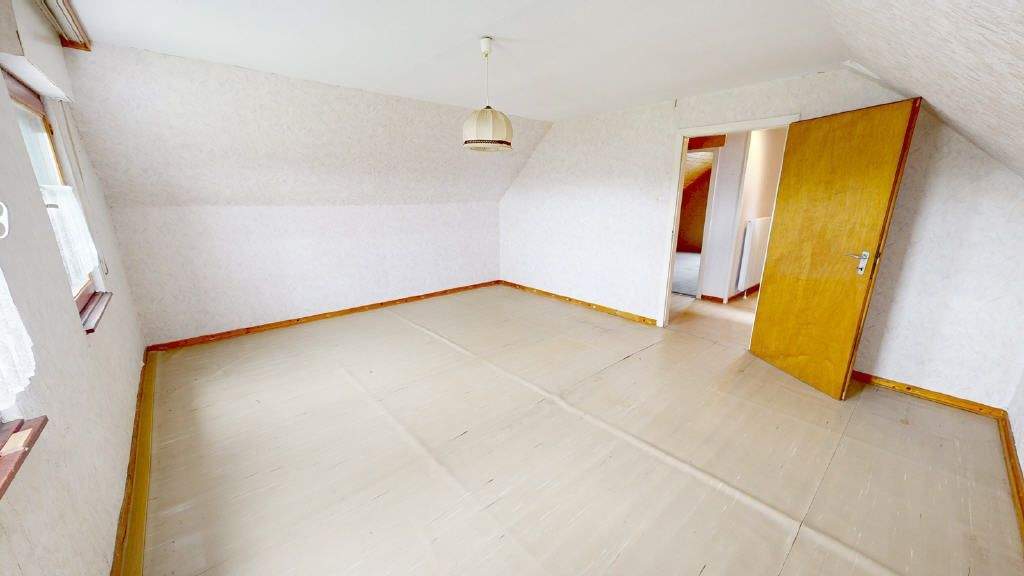 Einfamilienhaus Weilerswist Großvernich - 7 Zimmer, 142 m&sup2;, 360.000&euro; | Angebot:25744811