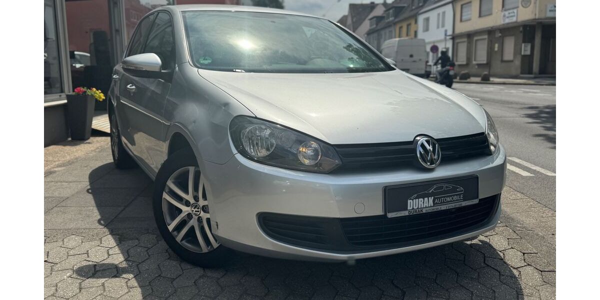 VW Golf 79.700 km 6.900 &euro; Siegburg 53721