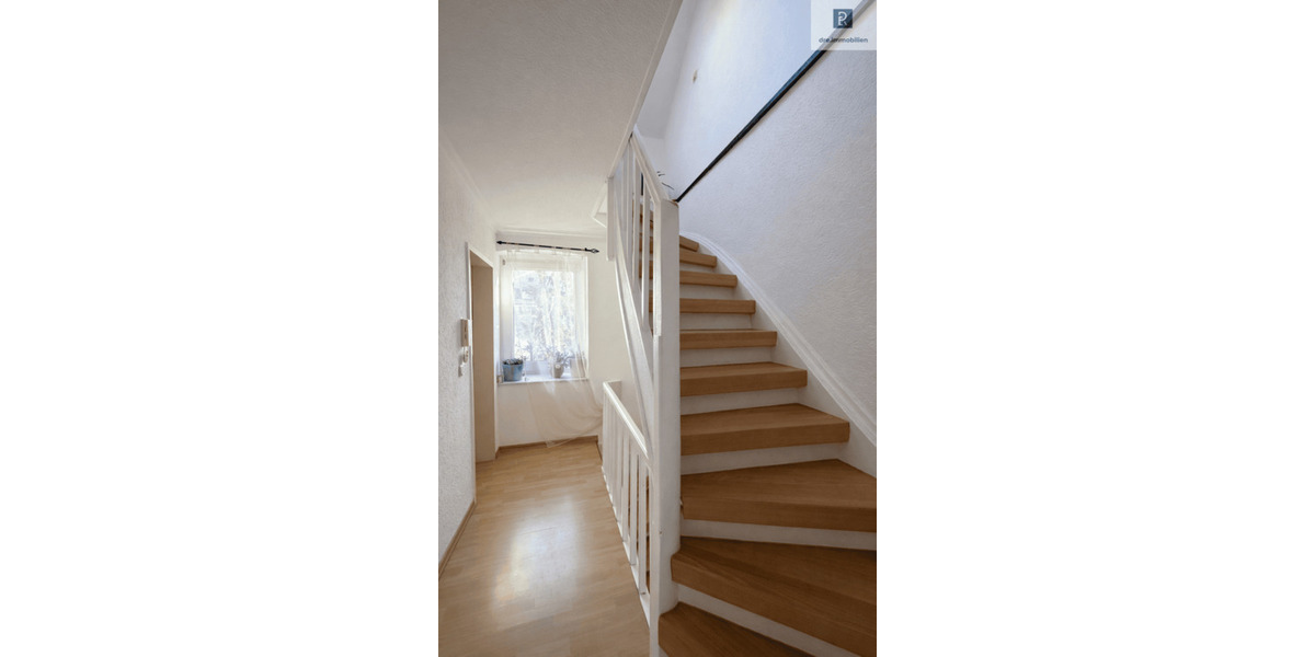 Reihenmittelhaus Köln Ostheim - 6 Zimmer, 160 m&sup2;, 499.000&euro; | Angebot:26886447