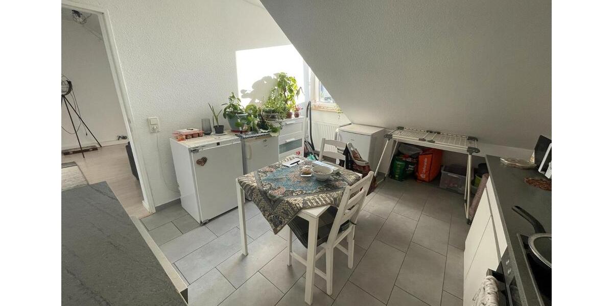 Dachgeschoßwohnung Köln Kalk - 2 Zimmer, 53 m&sup2;, 890&euro; | Angebot:25457247