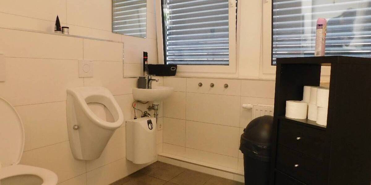 Gewerbeobjekt Bonn Duisdorf - 8 Zimmer, 167 m&sup2;, 1.790&euro; | Angebot:25666940