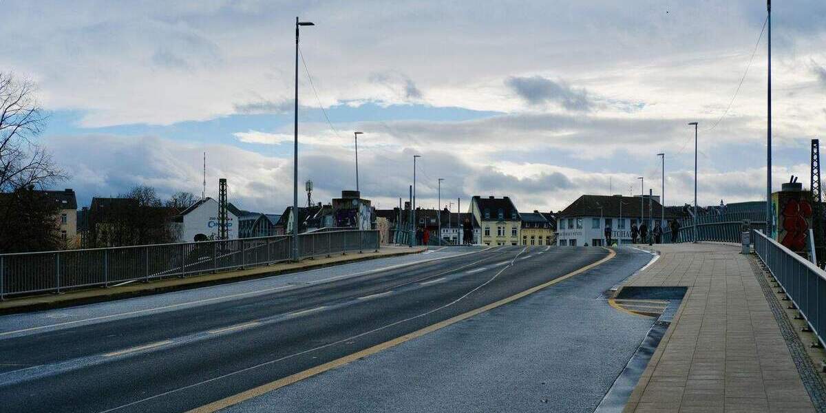 Mehrfamilienhaus, Wohnhaus Bonn Zentrum - 2 Zimmer, 350 m&sup2;, 797.000&euro; | Angebot:23973836