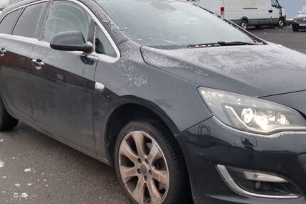Opel Astra 271.332 km 2.249 &euro; köln 51149