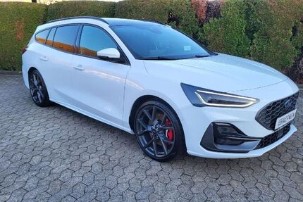 Ford Focus 16.054 km 35.800 &euro; Bad Neuenahr 53474