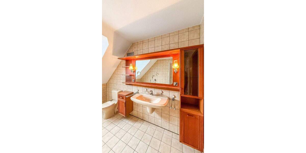 Einfamilienhaus Rösrath Kleineichen - 7 Zimmer, 167 m&sup2;, 765.000&euro; | Angebot:25706573