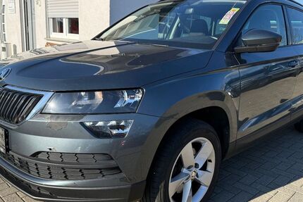 Skoda Karoq 253.332 km 10.890 &euro; Rheinbach 53359
