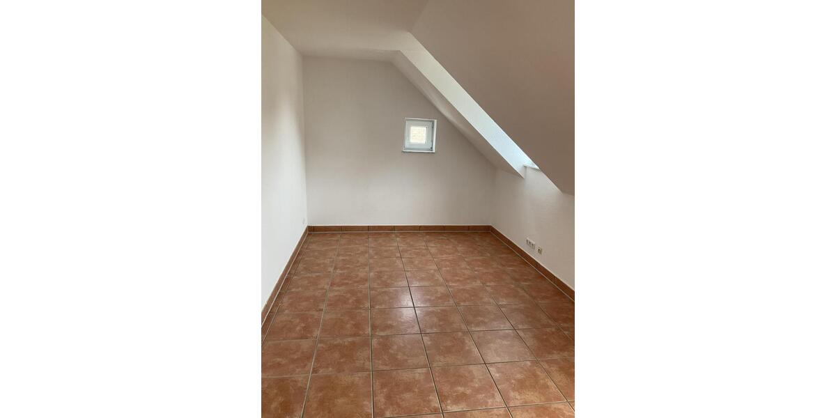 Etagenwohnung Frechen - 2 Zimmer, 64 m&sup2;, 750&euro; | Angebot:26448740
