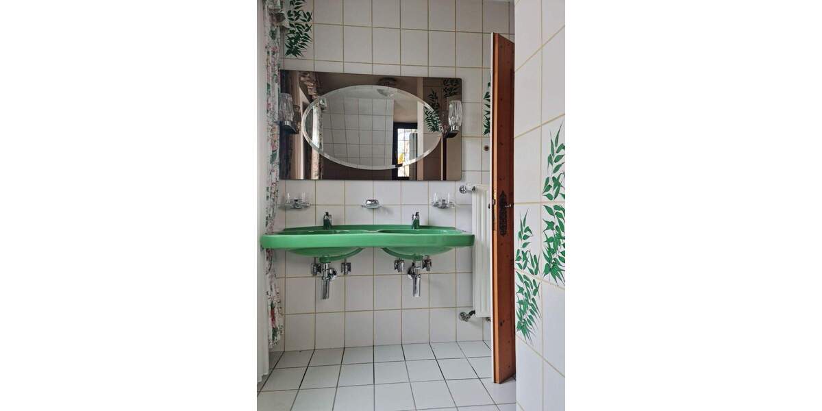 Einfamilienhaus Niederkassel - 7 Zimmer, 373 m&sup2;, 1.600.000&euro; | Angebot:25837714