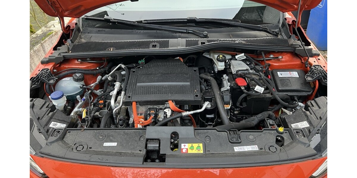 Opel Corsa E 42.300 km 15.500 € Bonn 53111