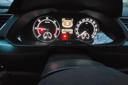 Skoda Superb 199.300 km 13.000 € Bad Breisig 53498