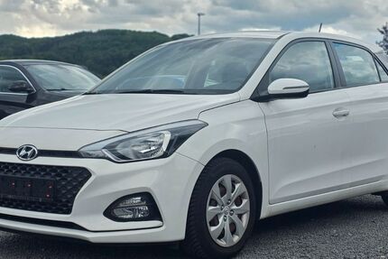 Hyundai i20 21.500 km 13.490 &euro; Oberwinter 53424