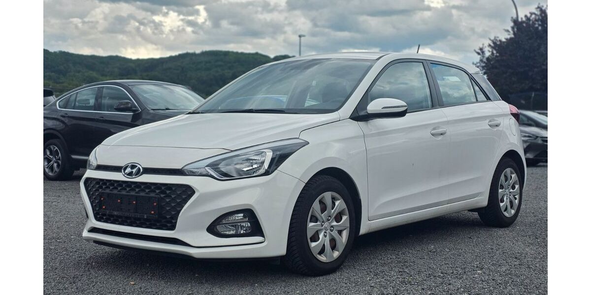Hyundai i20 21.500 km 13.490 &euro; Oberwinter 53424