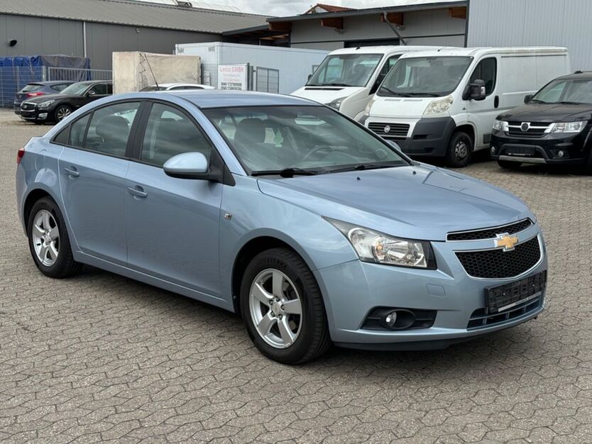 Chevrolet Cruze 76.240 km 6.750 € Bornheim 53332