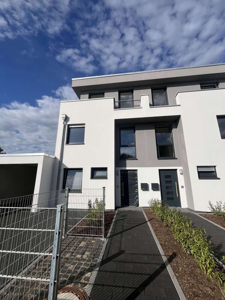 Haus zum Mieten in Wesseling 1.960 € 155 m²