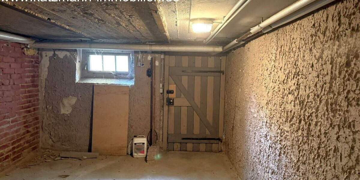 Mehrfamilienhaus, Wohnhaus Hürth Gleuel - 9 Zimmer, 218 m&sup2;, 550.000&euro; | Angebot:25802258