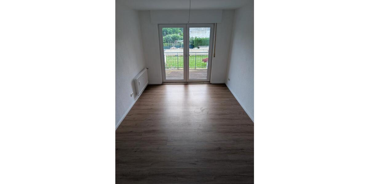Etagenwohnung Bonn Lannesdorf - 3 Zimmer, 101 m&sup2;, 1.050&euro; | Angebot:26423155