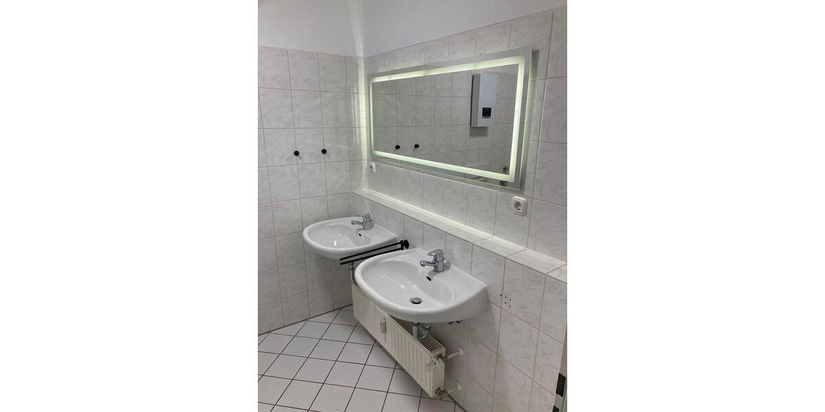 Erdgeschoßwohnung Niederkassel - 4 Zimmer, 101 m&sup2;, 1.232&euro; | Angebot:25906425