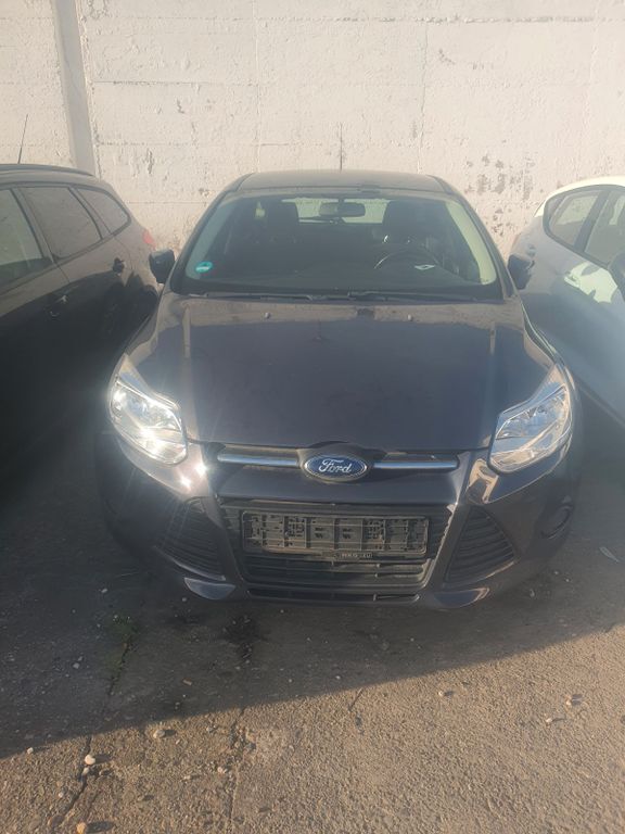 Ford Focus 70.212 km 5.900 € Bonn 53227